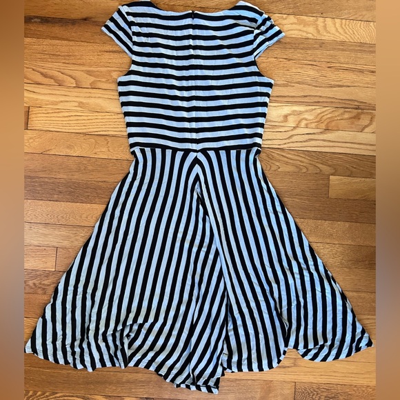 Ann Taylor Loft Slate Blue/Gray & Black Cap Sleeve Fit & Flare Dress - Size XS - Picture 5 of 6